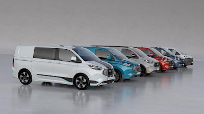Ford Transit Custom modellek különböző színekben