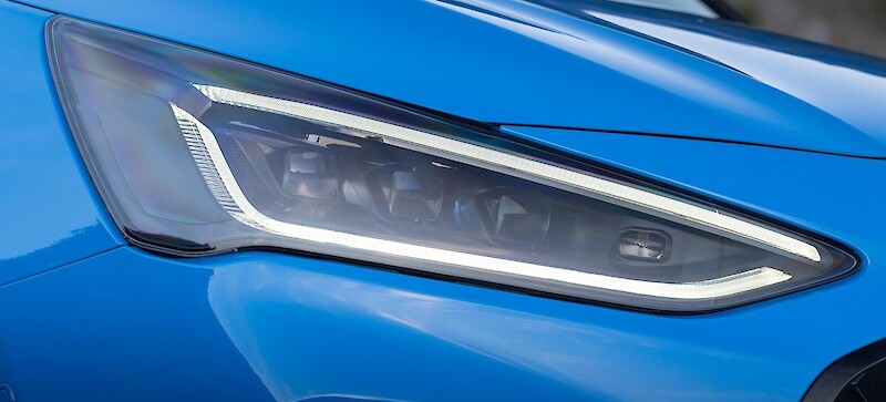 Ford Focus ST LED fényszórója