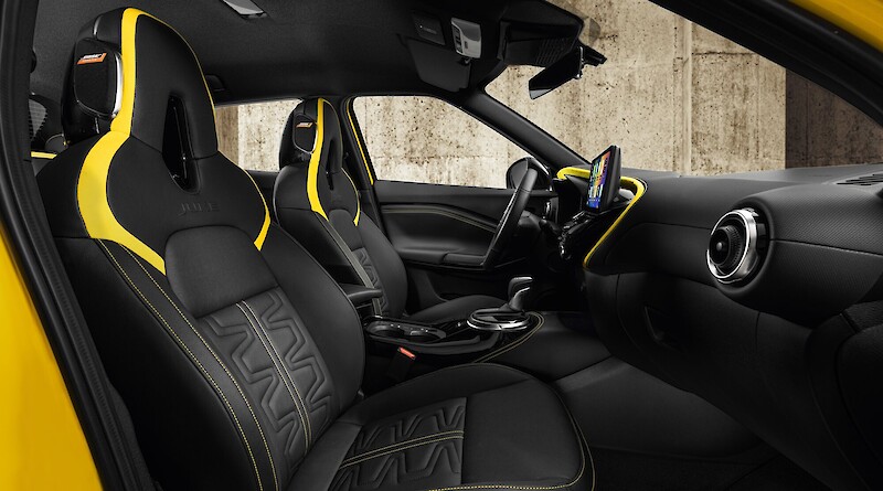 Nissan Juke első ülések